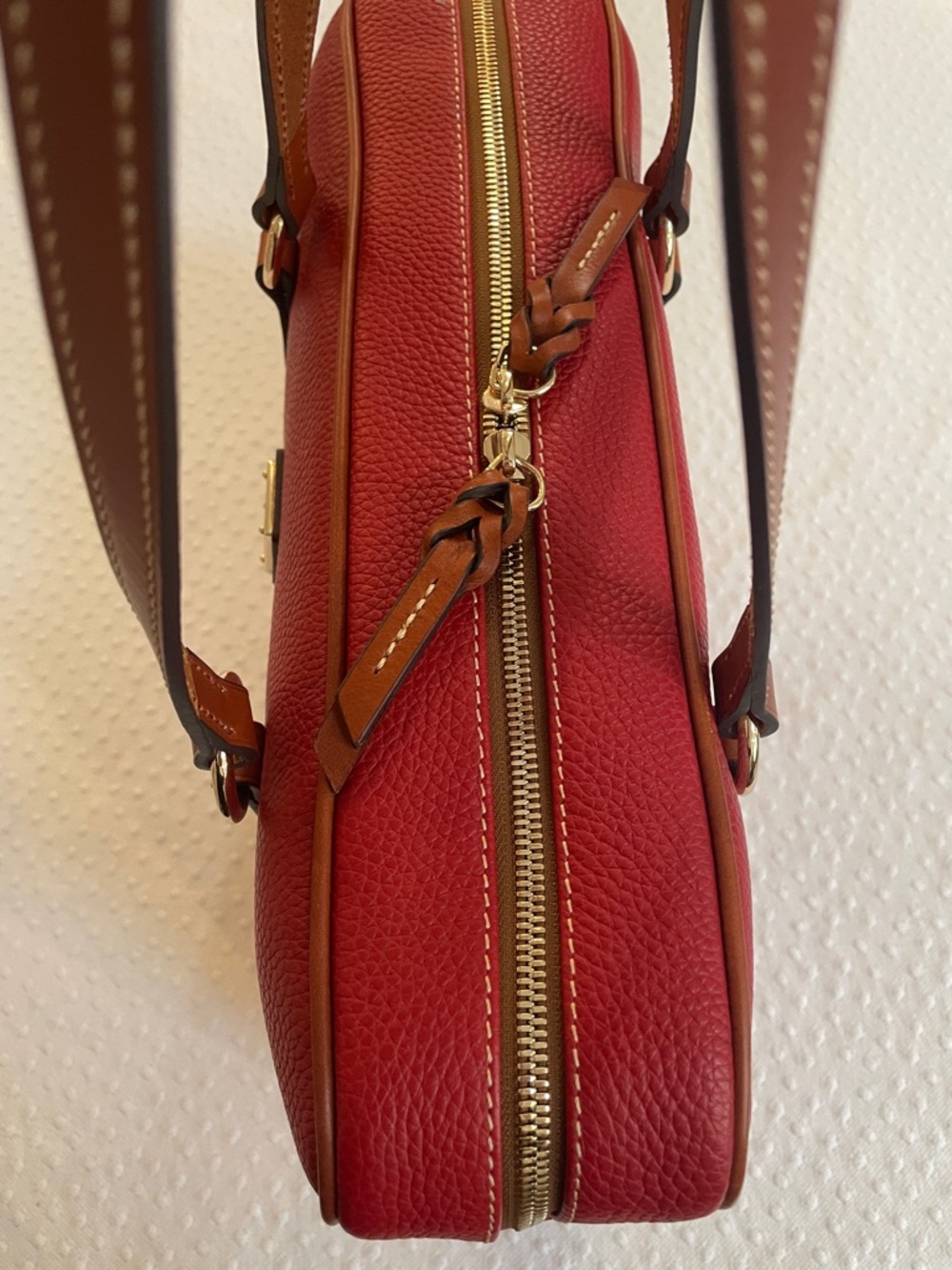 Dooney & Bourke Red Pebbled Leather Laptop Bag with Tan Trim 🔥🔥🔥 like new - Picture 5 of 6